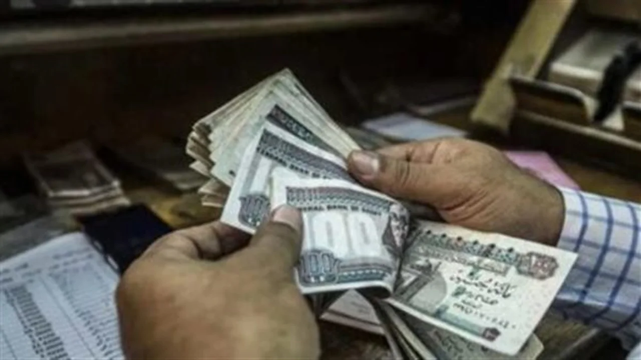 بفارق ساعات.. وزارة التضامن تحدد موعد صرف معاش فبراير للأسر الأكثر احتياجًا